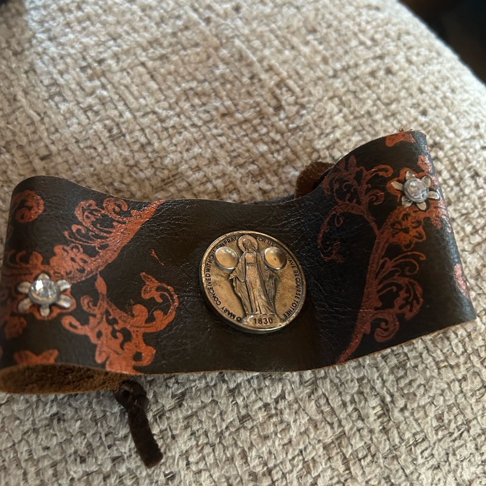 Mother Mary Vintage Style Leather Bracelet